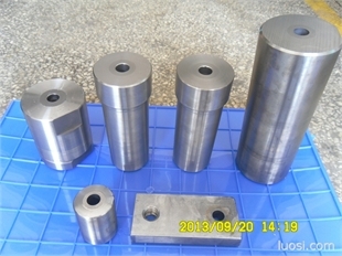 多沖程模具,華人螺絲網(wǎng)提供各種多沖程模具報(bào)價(jià)、價(jià)格、生產(chǎn)廠家、供應(yīng)商-東莞市大朗奧倫精密模具廠